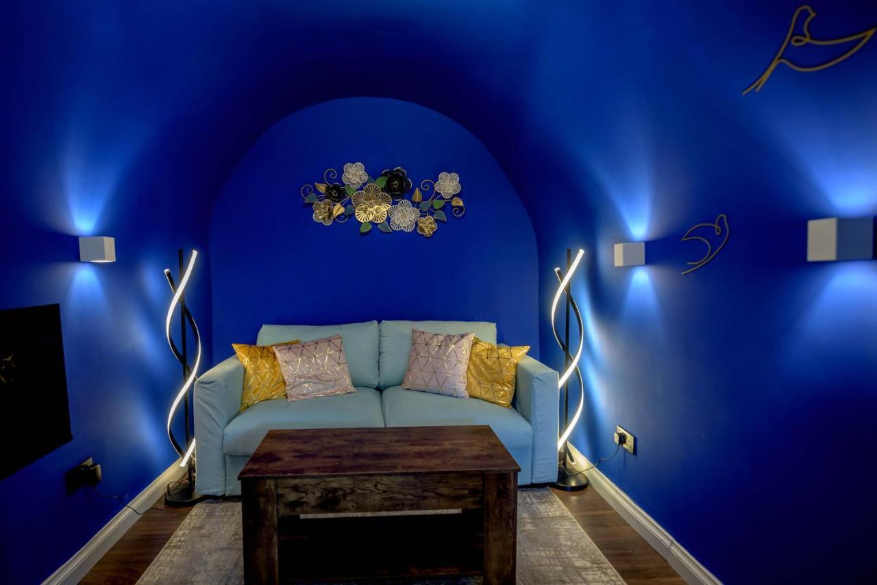 Quirky Vaulted Flat With Terrace Leilighet Bath Eksteriør bilde