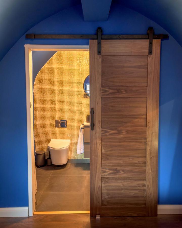 Quirky Vaulted Flat With Terrace Leilighet Bath Eksteriør bilde